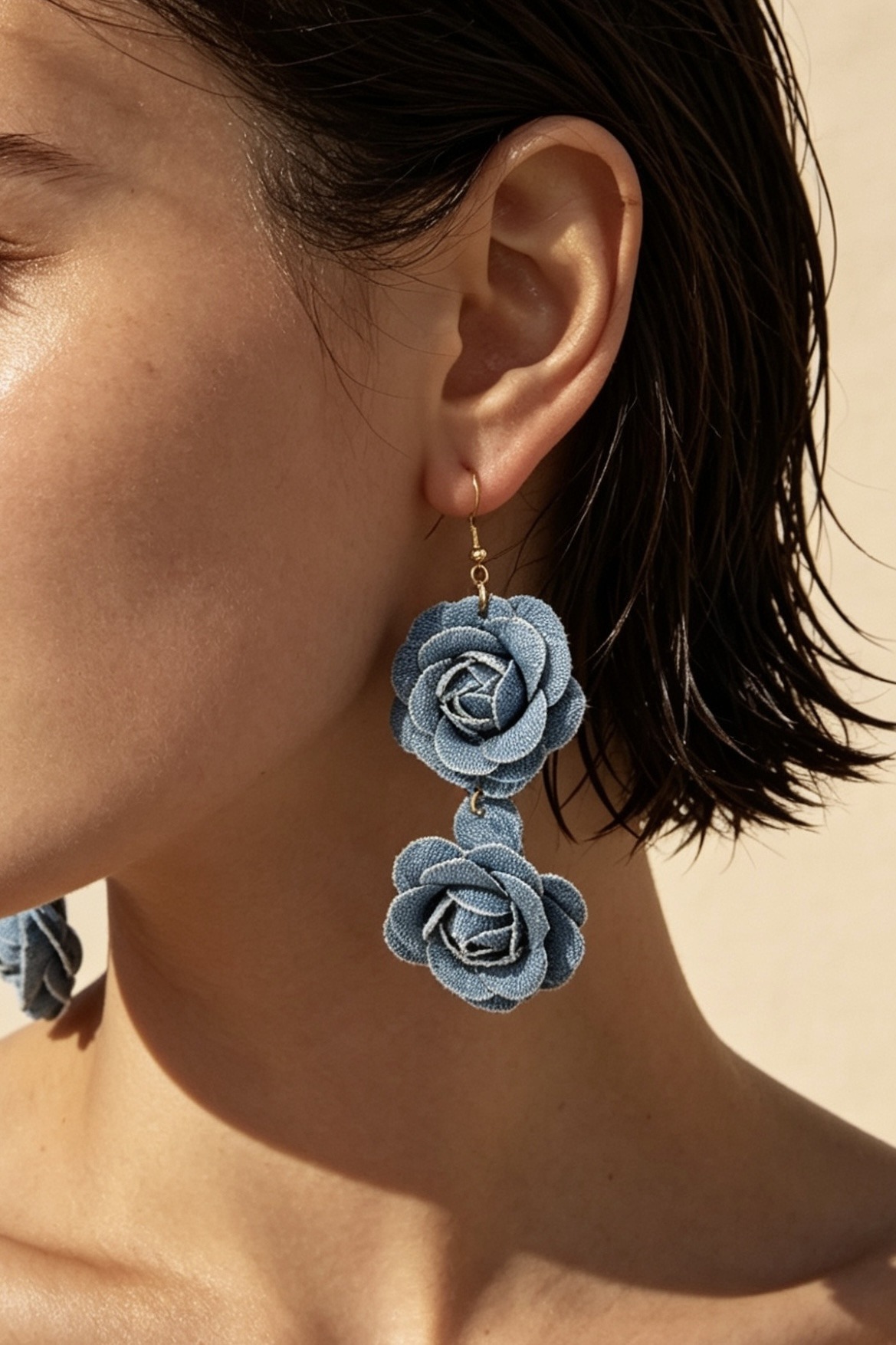 Wholesaler ÉLINE L'ATELIER - Flower-Shaped Earrings with Stainless Steel Stud