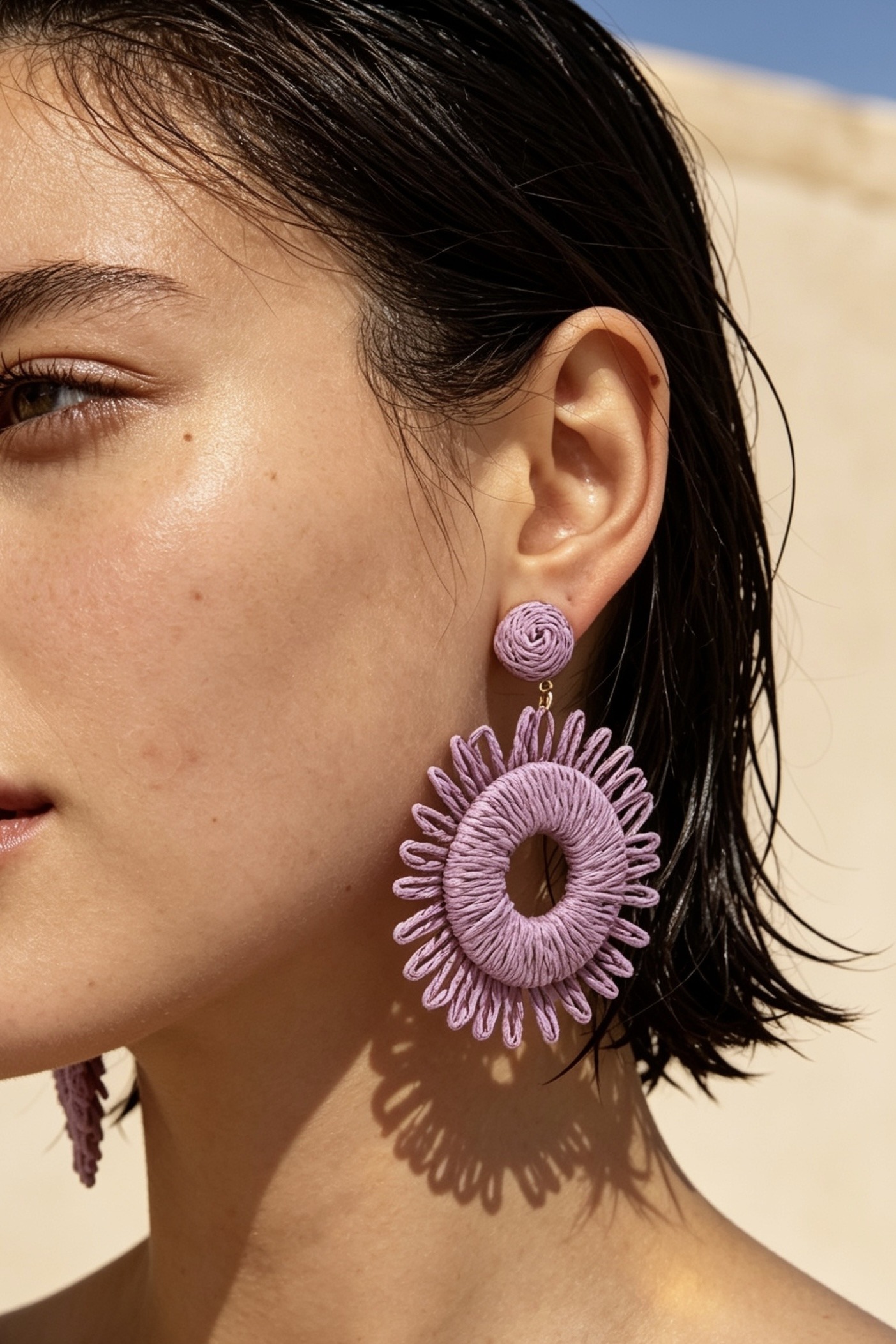 Wholesaler ÉLINE L'ATELIER - Straw earrings with steel stud