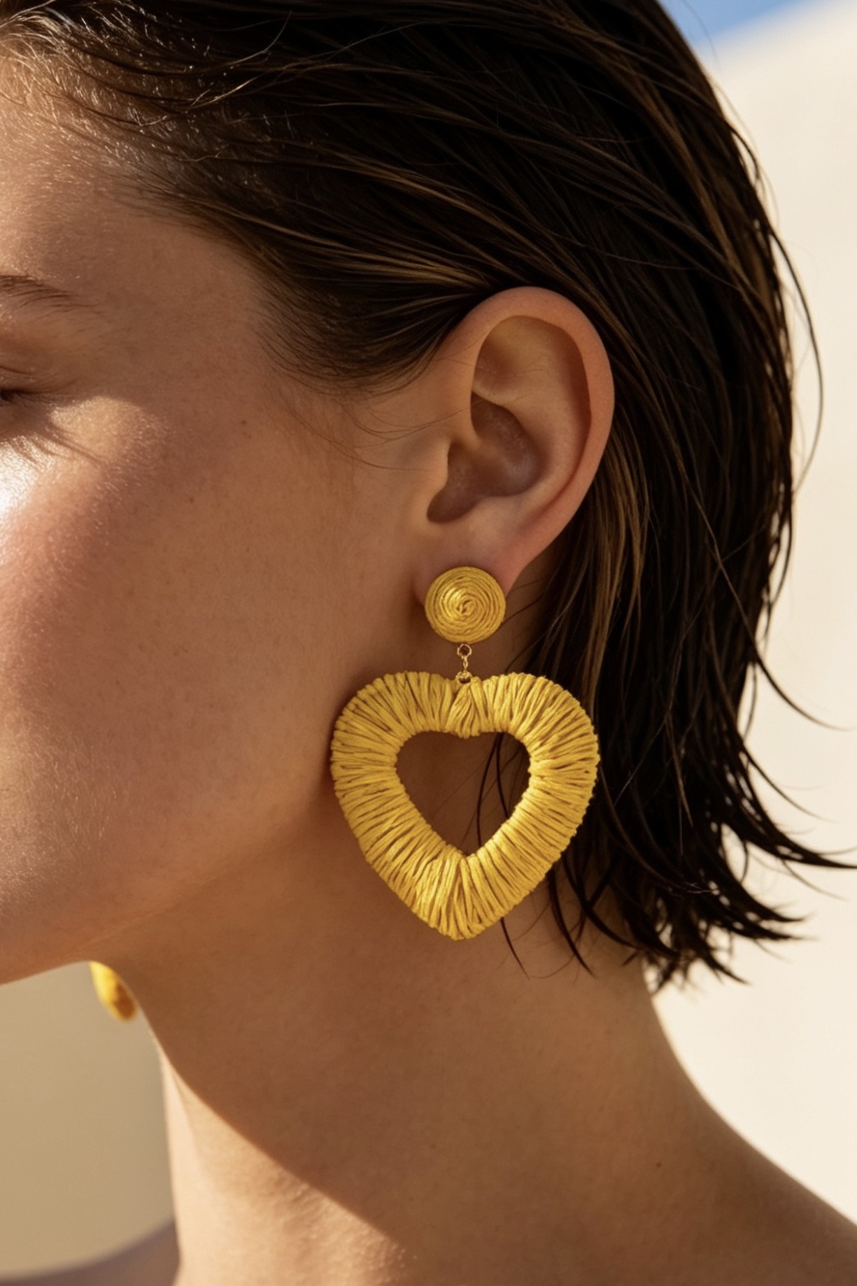 Wholesaler ÉLINE L'ATELIER - Straw earrings with steel stud