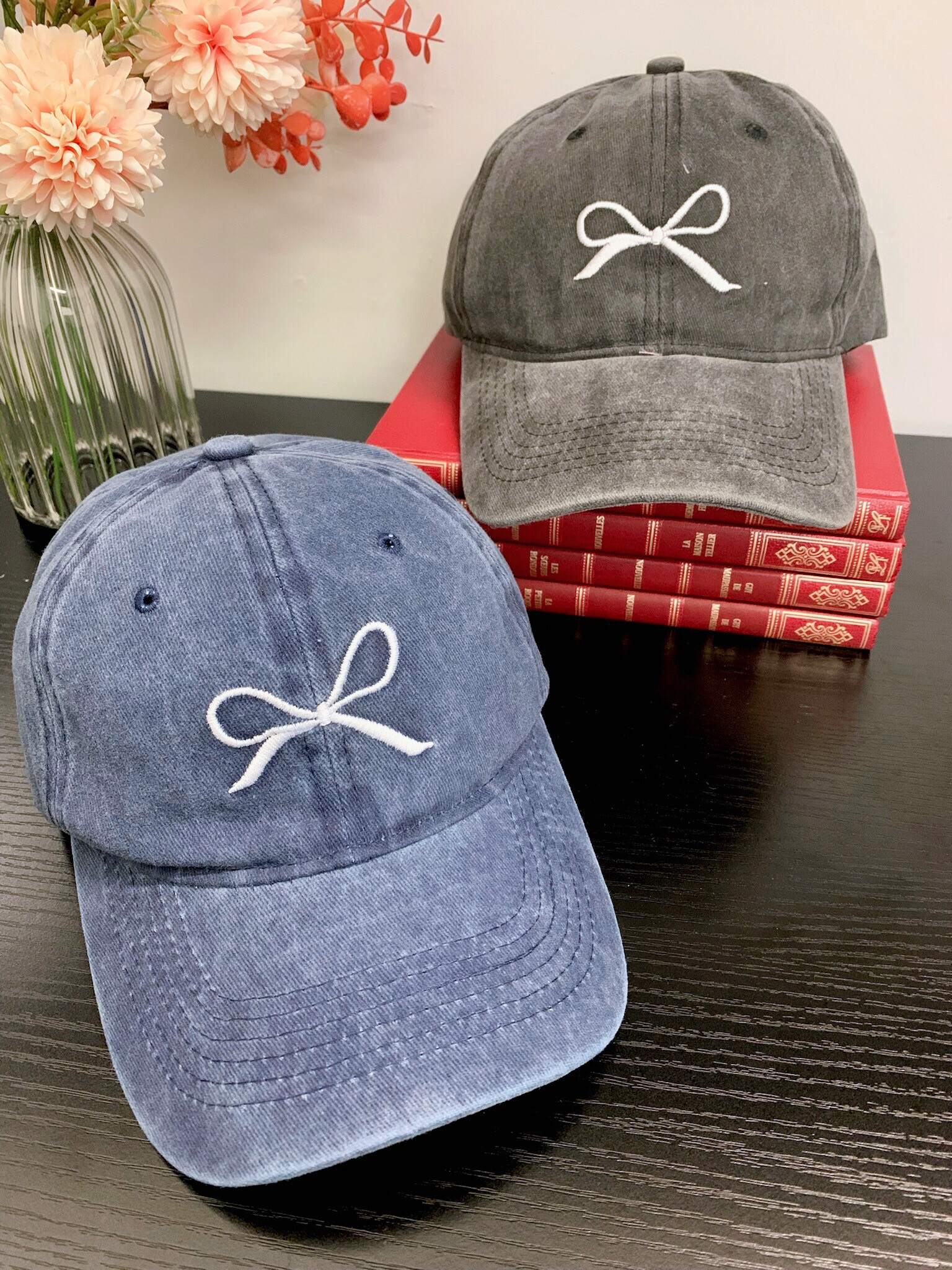 Großhändler ÉLINE L'ATELIER - Jeanskappe mit gestickten Knoten