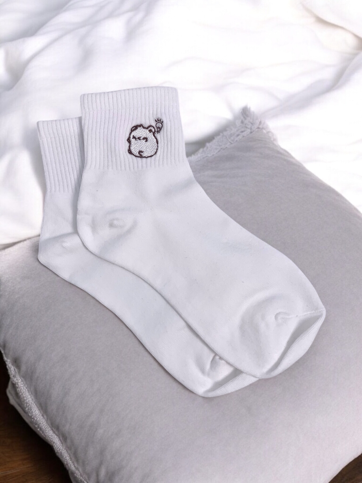 Wholesaler ÉLINE L'ATELIER - Embroidered socks