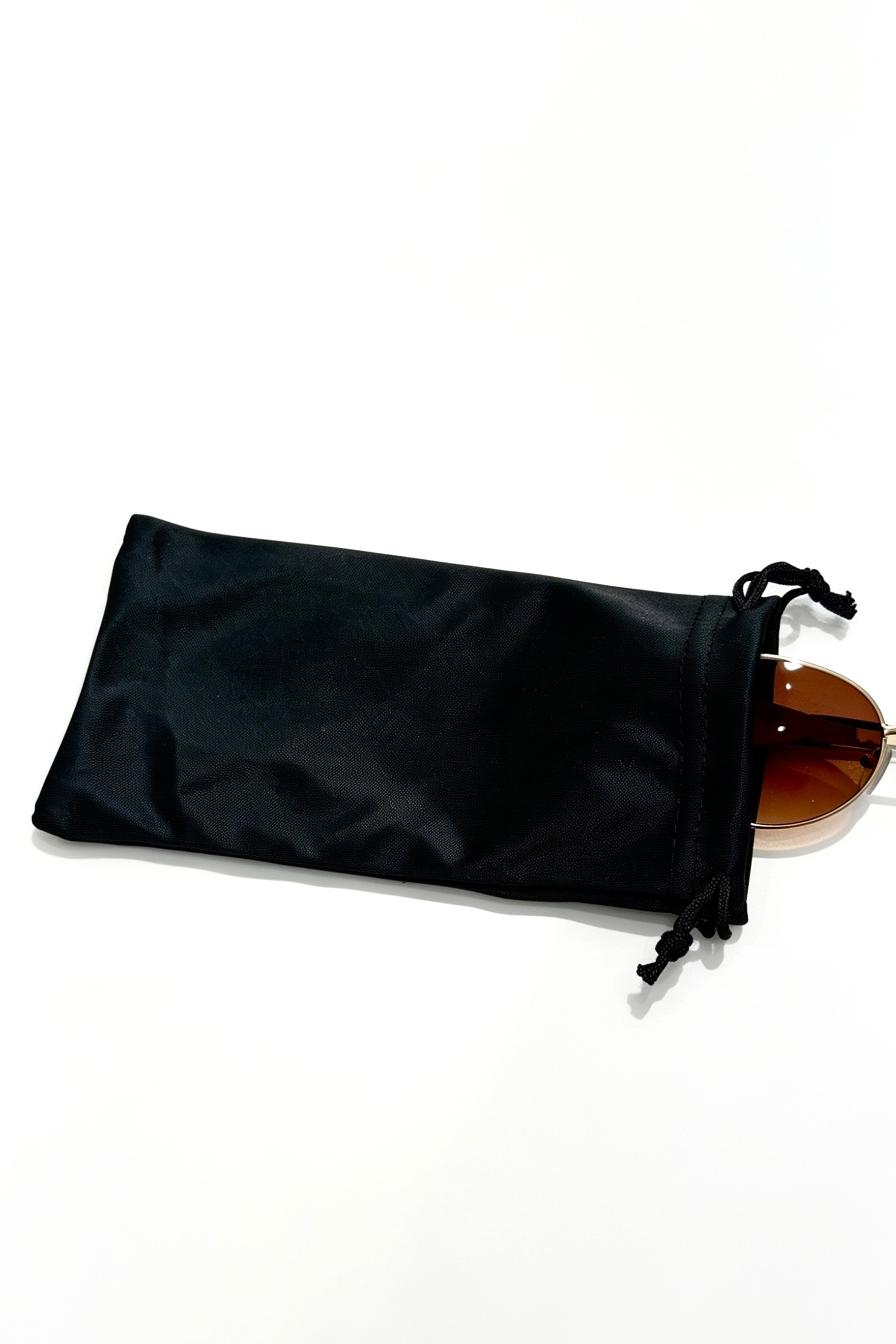 Grossiste ÉLINE L'ATELIER - Pochon souple pour lunettes noire