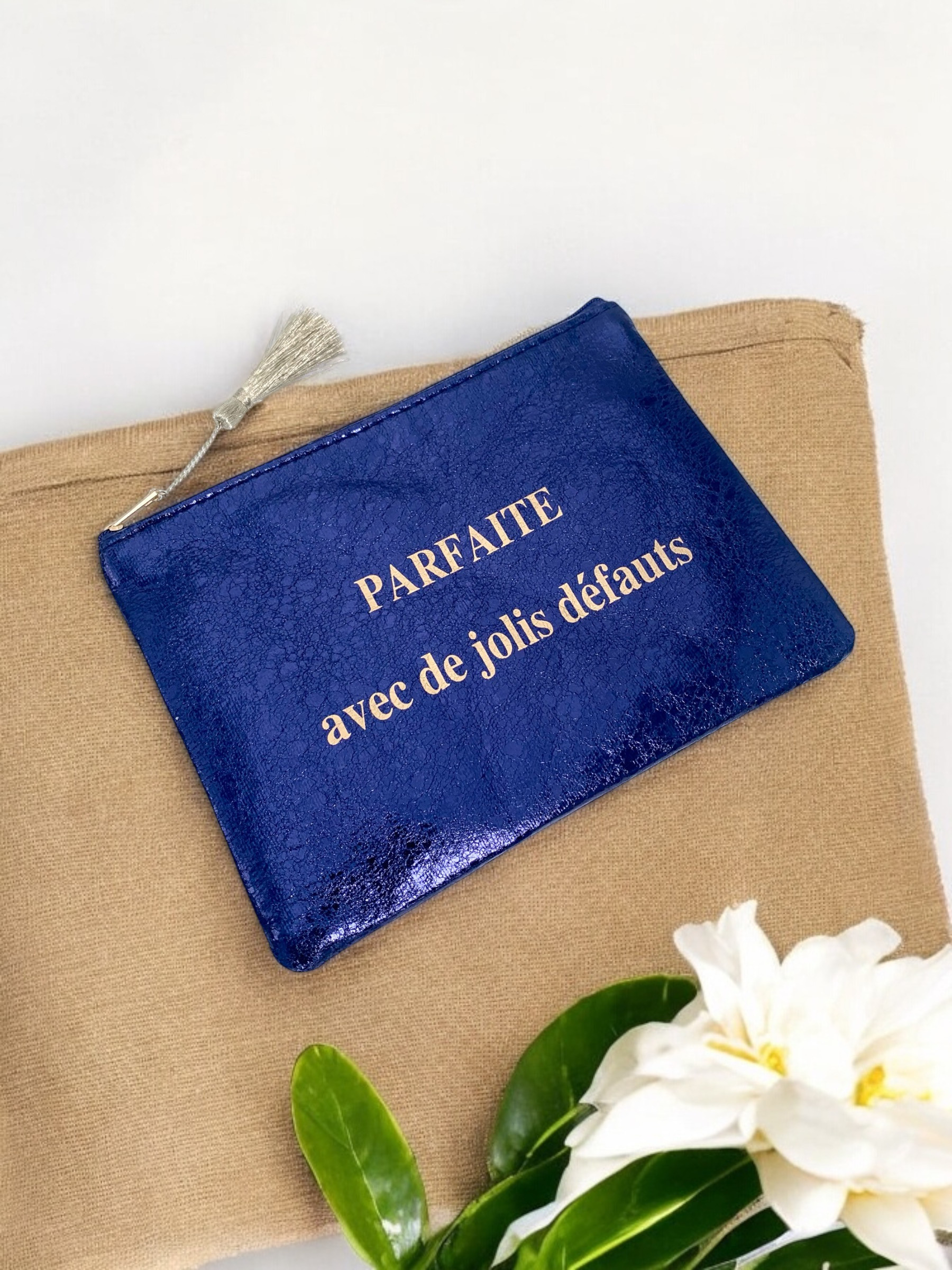 Wholesaler ÉLINE L'ATELIER - Makeup bag with inscription 20x15cm