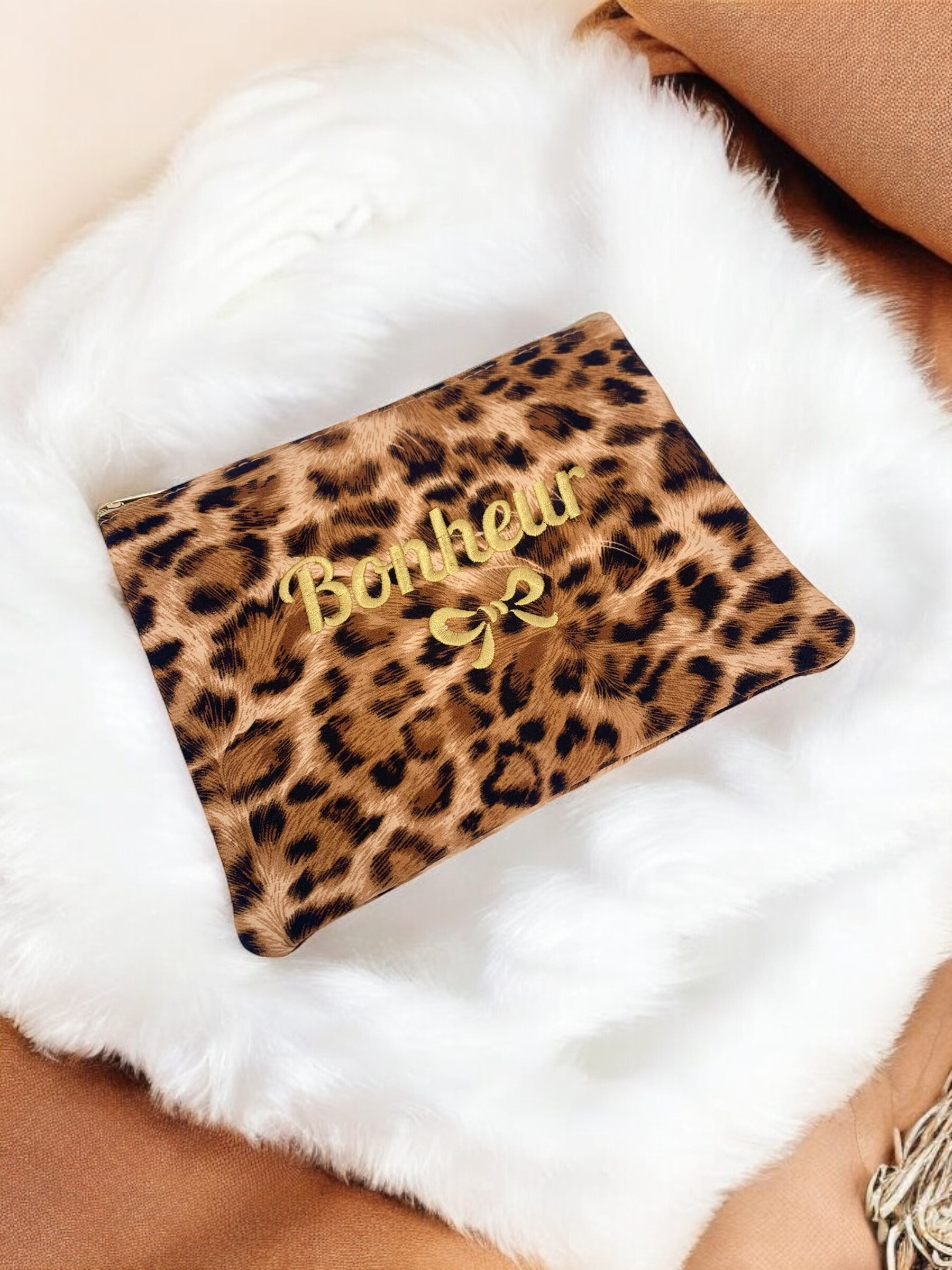 Wholesaler ÉLINE L'ATELIER - Leopard makeup bag 20x15cm