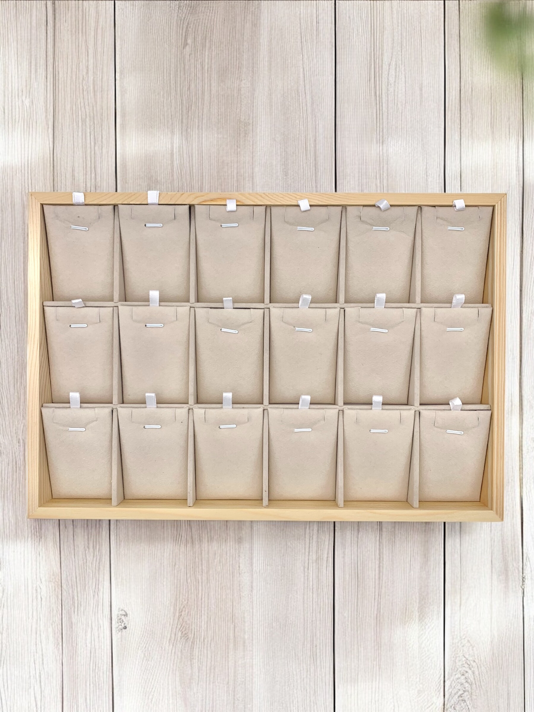 Großhändler ÉLINE L'ATELIER - Halsketten-Display