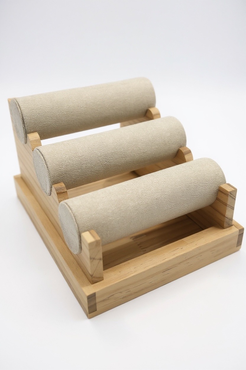 Wholesaler ÉLINE L'ATELIER - 3-tier bracelet display stand
