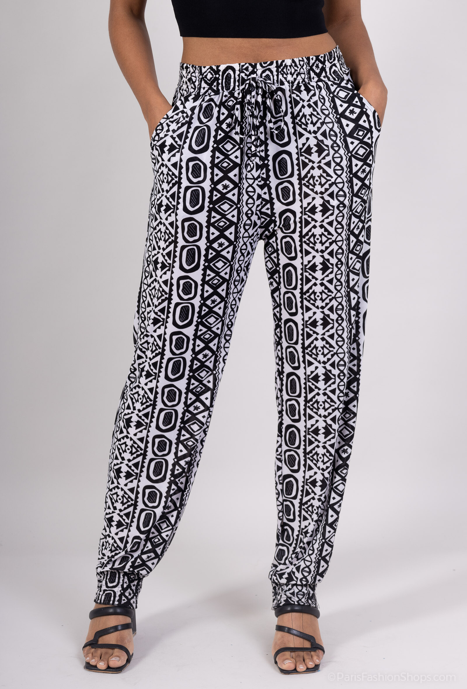 Wholesaler Elissa - rolled up printed pants with pockets