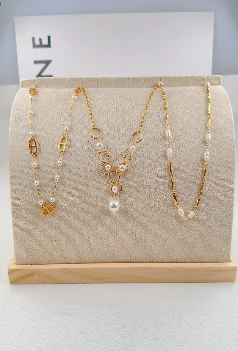Großhändler Ella Ella - SET AUS EDELSTAHL-HALSKETTEN