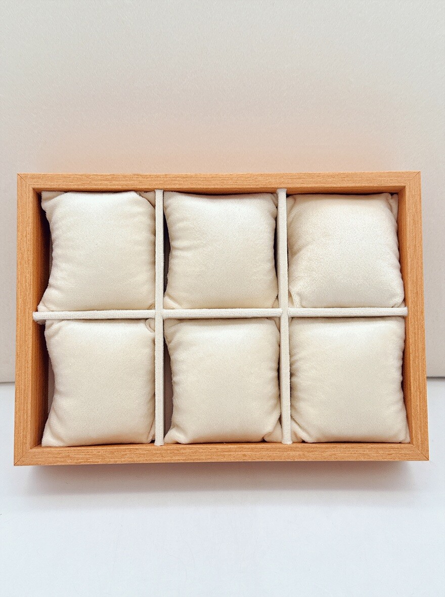 Großhändler Ella Ella - AUSSTELLUNGSSTÄNDER