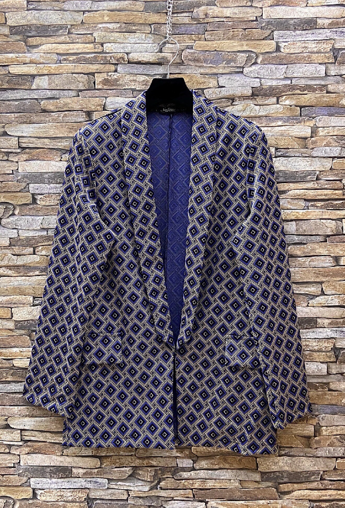 Grossista Elle Style - Giacca PAOLA Chic Autunnale con Motivo e Maniche Lunghe