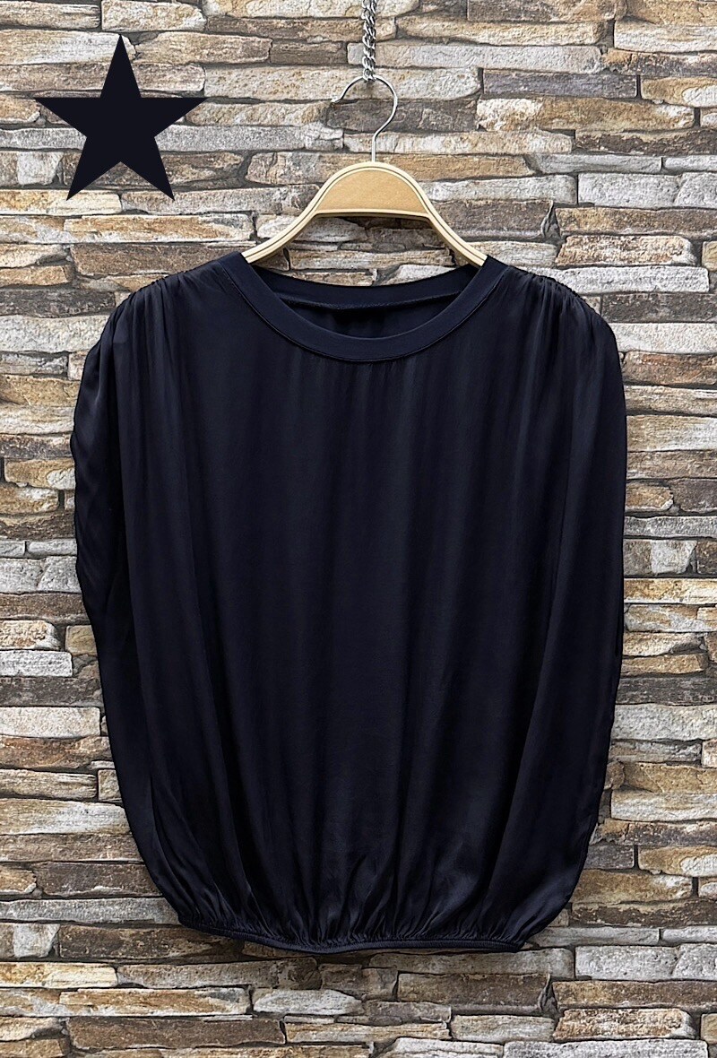 Mayorista Elle Style - Blusa SAILLA, fluida y romántica en viscosa satinada sedosa.