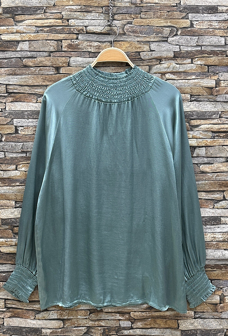 Grossista Elle Style - Blusa AMELIA in viscosa satinata, fluida e romantica