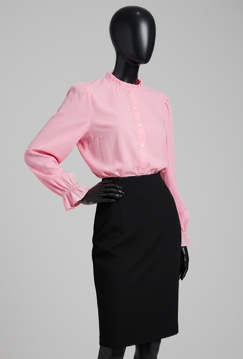Grossiste Elle Style - Blouse / Chemise VICTOIRE en coton à col victorien avec détails froncés à boutons, manches fluides