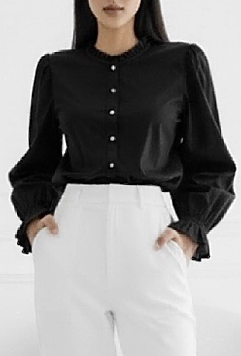 Grossista Elle Style - Blusa / Camicia VICTOIRE in cotone con colletto vittoriano, dettagli arricciati con bottoni e maniche fluide