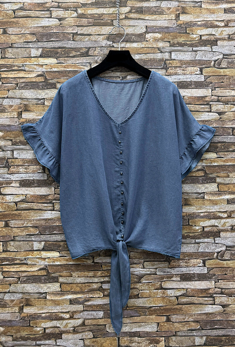 Großhändler Elle Style - LOULA Nietenbluse, sehr fließend aus Jeans mit einer Schleife aus LYOCELL-Material
