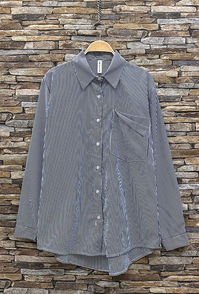Mayorista Elle Style - Blusa LINDA a rayas con botones y bolsillos frontales