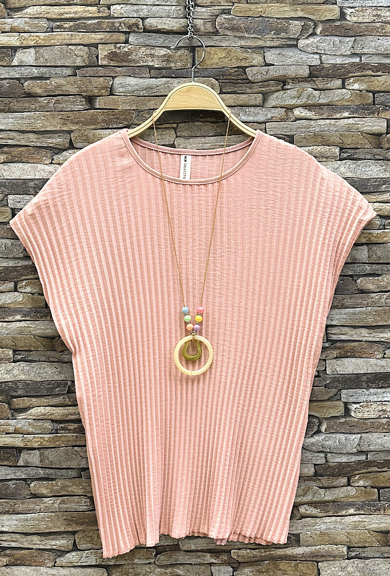 Grossista Elle Style - Blusa PERCY plissettata con collana, fluida, romantica, chic e alla moda