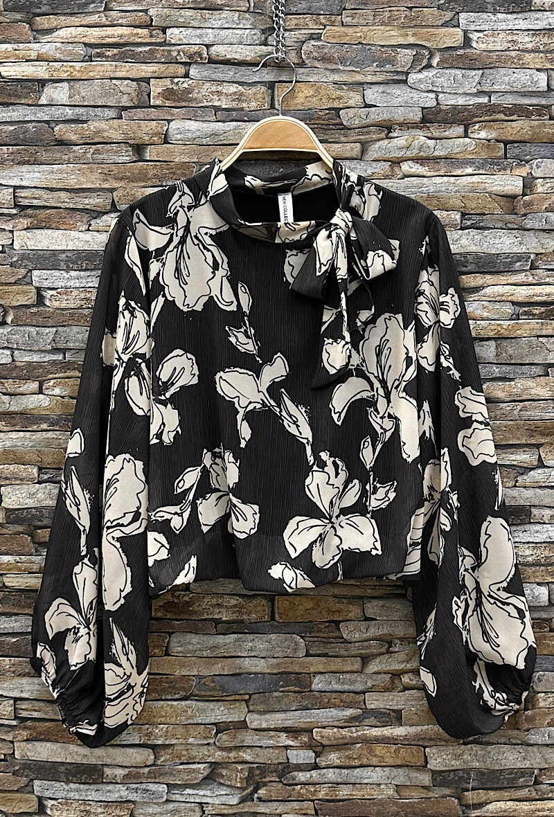Grossista Elle Style - Blusa ANIELLA, romantica, chic, maniche fluide di tendenza, fodera in viscosa