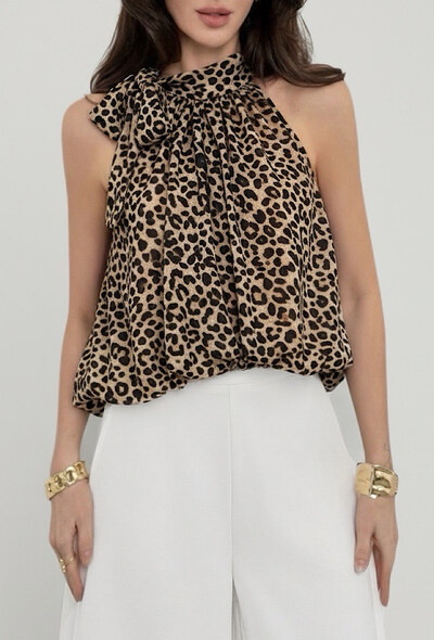 Wholesaler Elle Style - ANAIS blouse with printed lavallière collar, fluid and romantic, chic and trendy with viscose lining Wholesaler Elle Style - ANAIS blouse with printed lavallière collar, fluid and romantic, chic and trendy with viscose lining