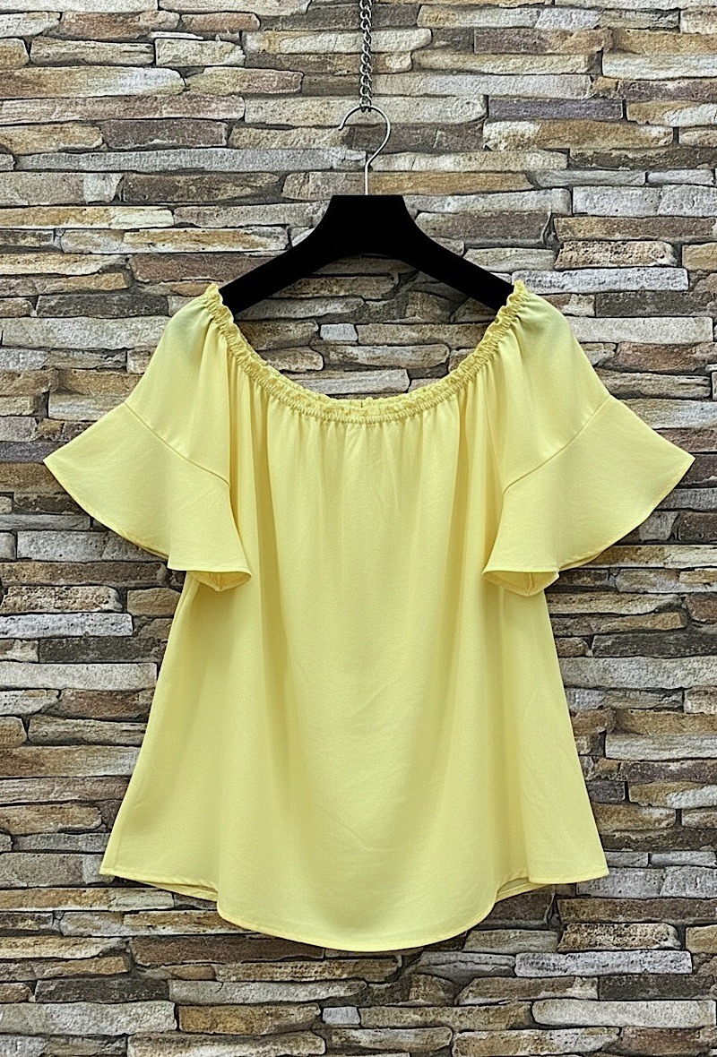 Mayorista Elle Style - Blusa SOYI muy fluida en viscosa con MATERIAL LYOCELL, chic y a la moda. CUELLO BARDOT.
