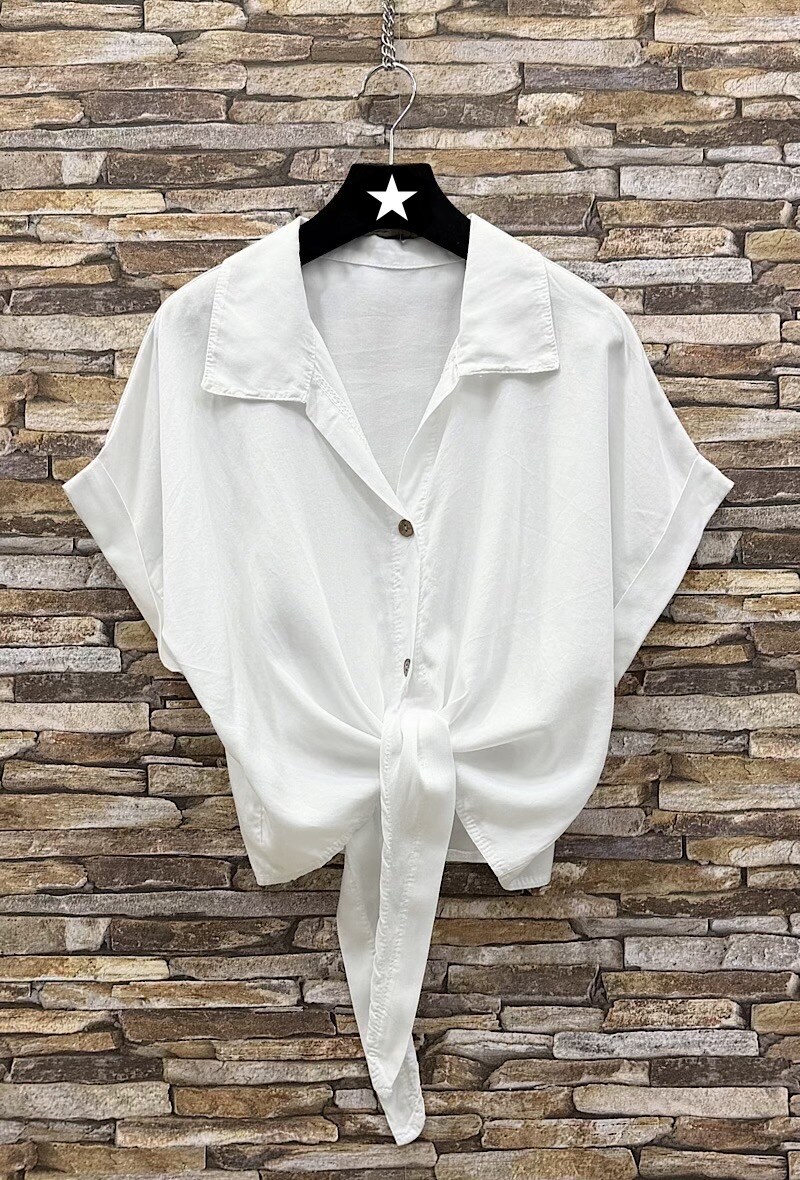 Grossista Elle Style - Blusa AXELLA, molto fluida in viscosa con MATERIALE LYOCELL, con bottoni anteriori chic e alla moda