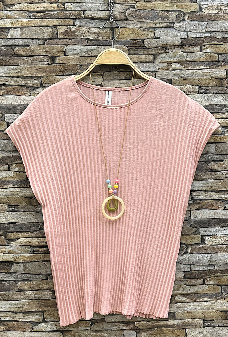 Grossiste Elle Style - Blouse PERCY plissée avec collier, fluide, romantique, chic et tendance