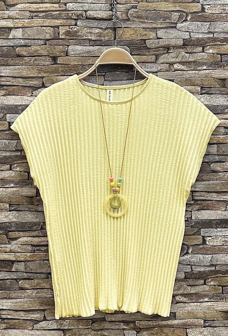 Grossista Elle Style - Blusa PERCY plissettata con collana, fluida, romantica, chic e alla moda
