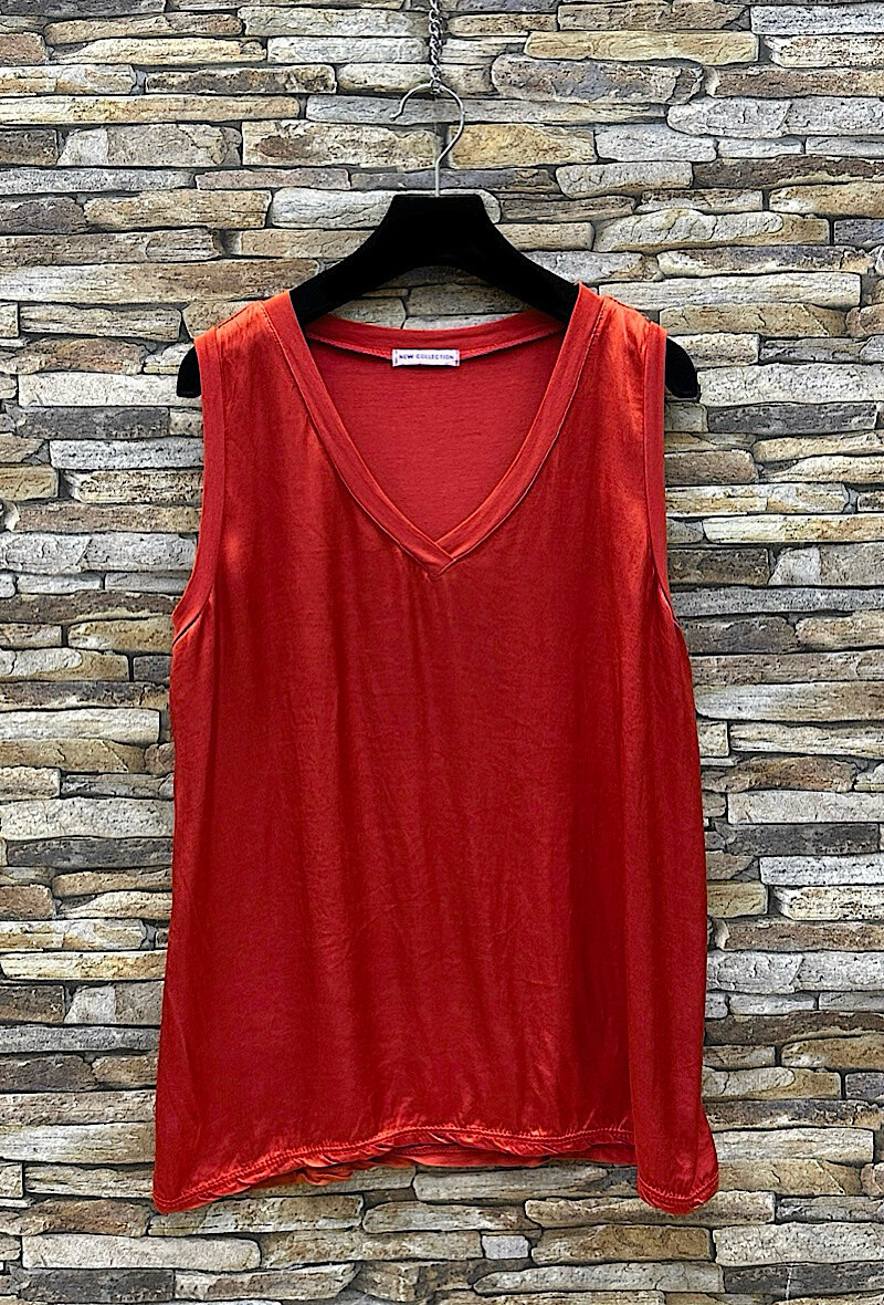Großhändler Elle Style - LIAMA-Bluse, fließend und romantisch, vorne seidig.