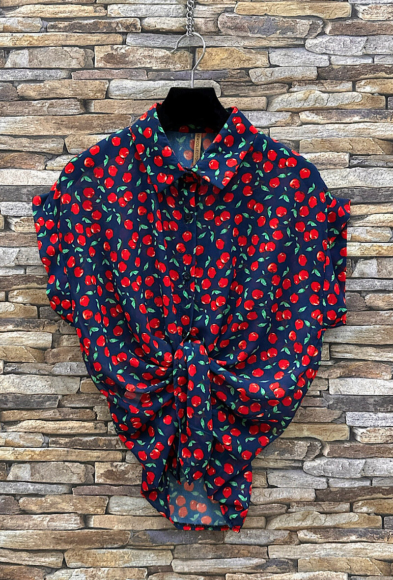 Mayorista Elle Style - Blusa ERIKA estampada, fluida con botón para atar o no