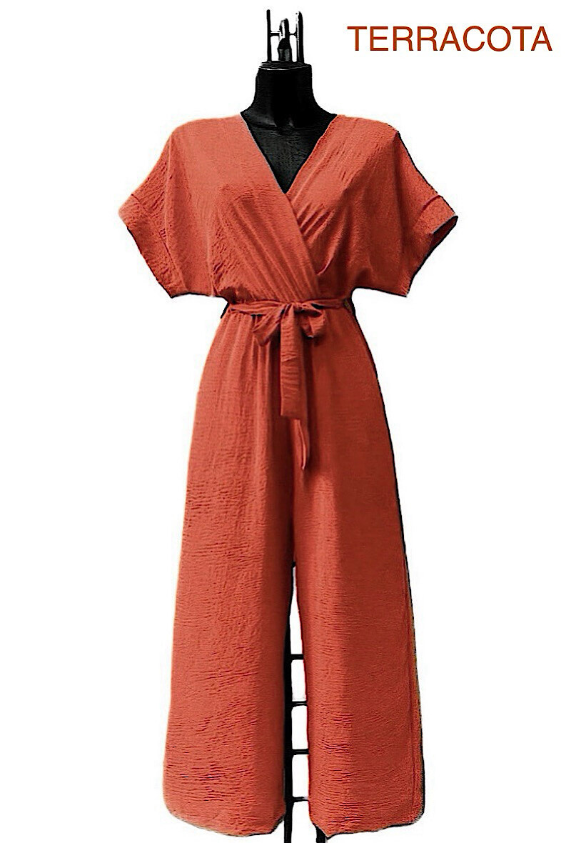 Grossista Elle Style - Tuta LOUNI con pantaloni fluidi e 2 tasche anteriori.