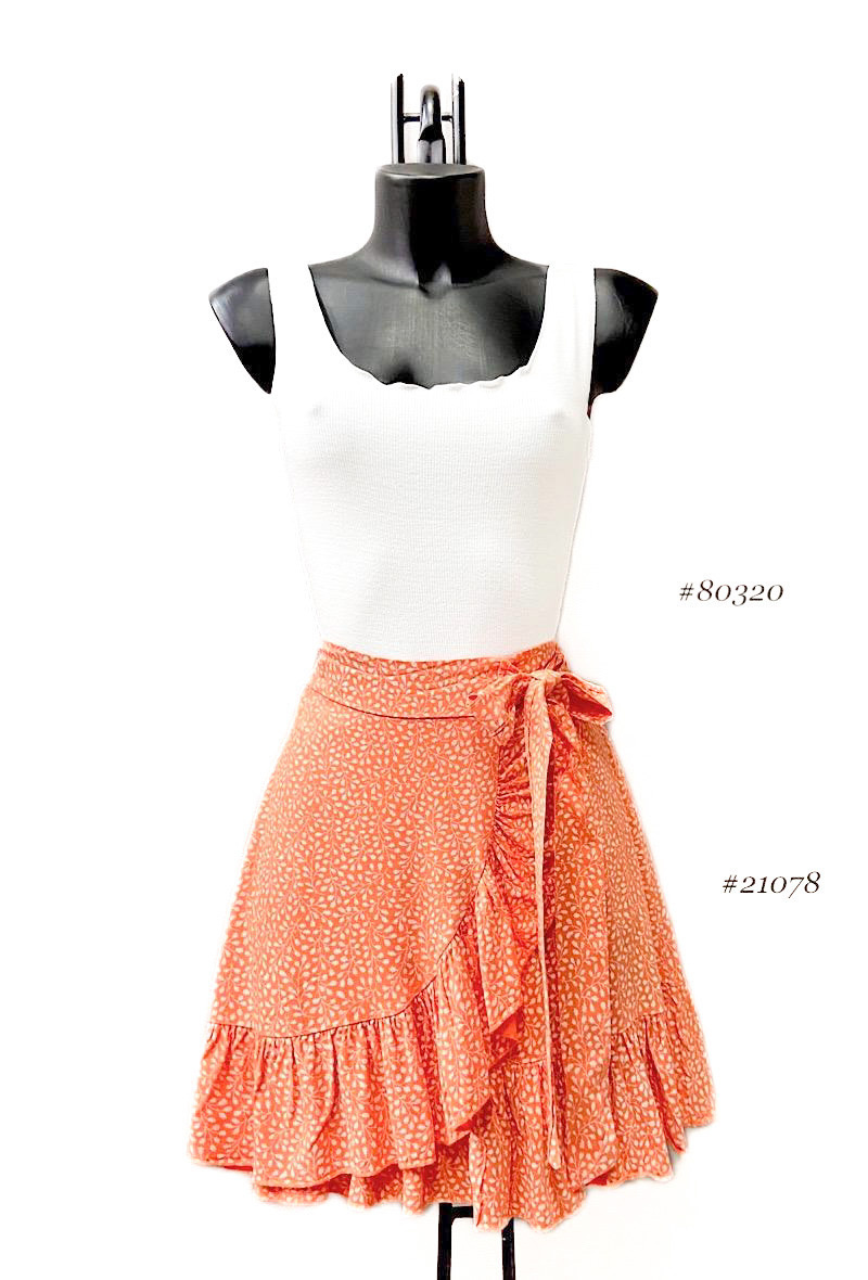 Wholesaler Elle Style - RITA Flowing ruffled skirt with flower print.