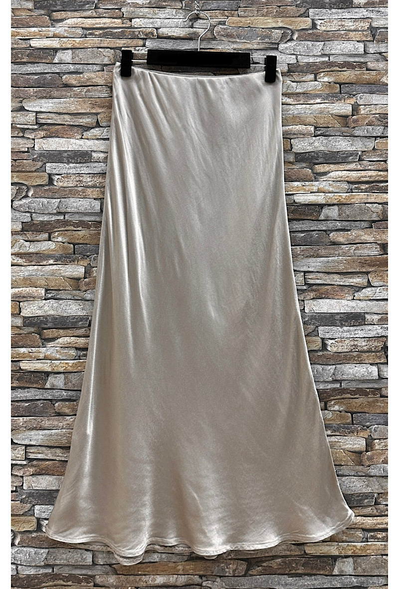 Wholesaler Elle Style - OCTAVE skirt, fluid and romantic, satin silk effect, in very silky viscose