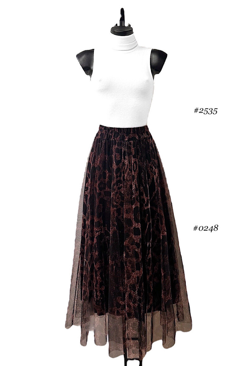Wholesaler Elle Style - ARIANA skirt in very fluid tulle with viscose lining.