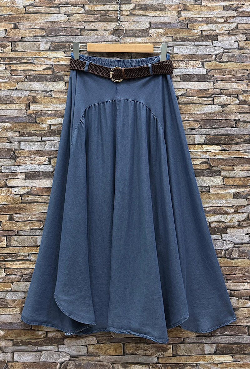 Mayorista Elle Style - Falda LARIANNE muy fluida en denim de MATERIAL LYOCELL con cinturón y bolsillos delanteros