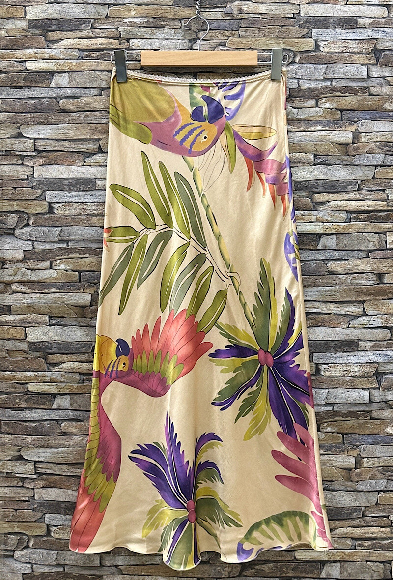 Grossiste Elle Style - Jupe MONIE imprimé en viscose satinée effet soie avec bordure dentelle