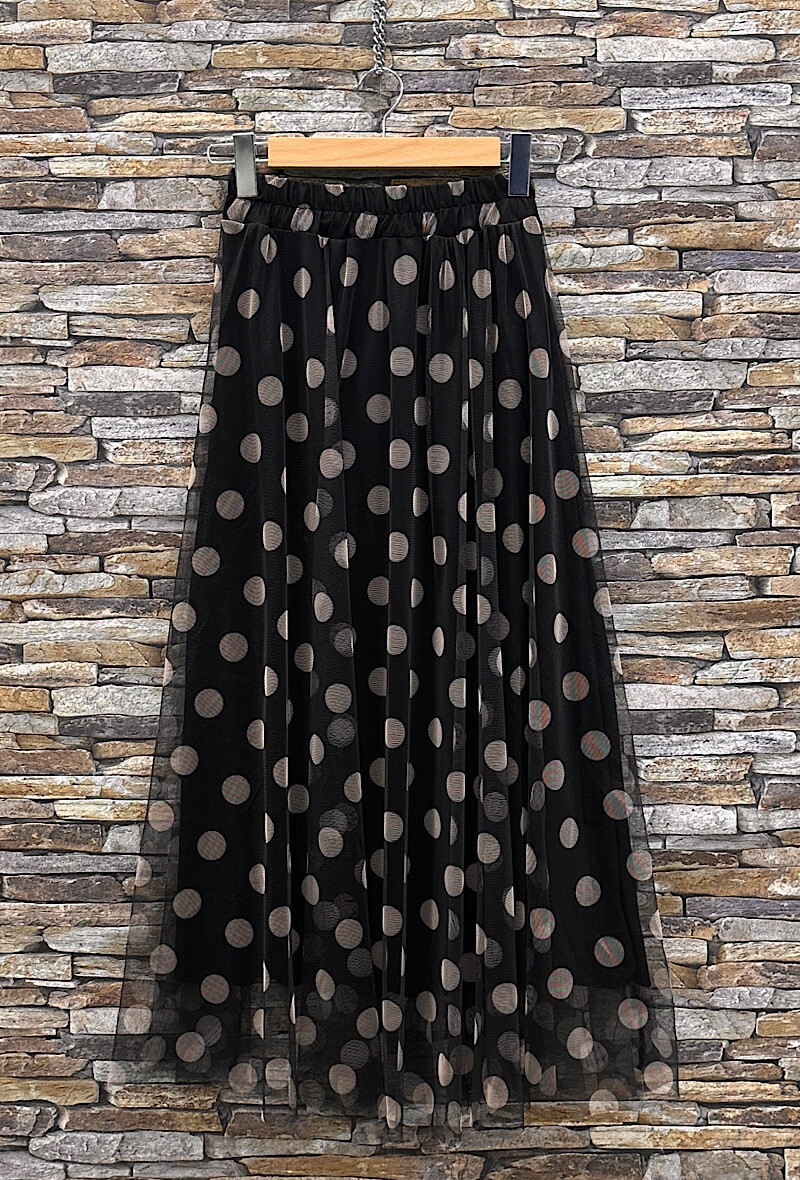 Wholesaler Elle Style - ARIANA skirt in very fluid tulle with viscose lining.