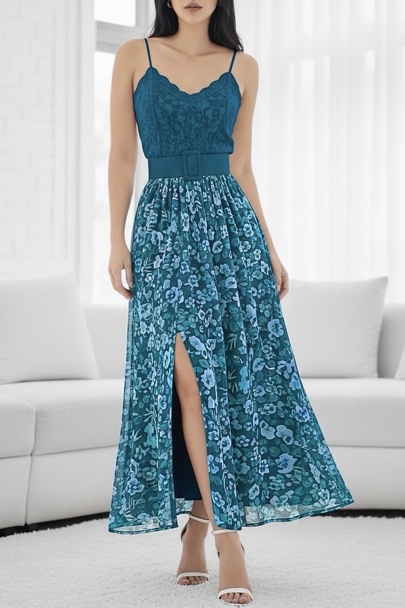 Grossiste Elle Style - Jupe LATINA avec fente avant, très fluide, doubler complètement en viscose.