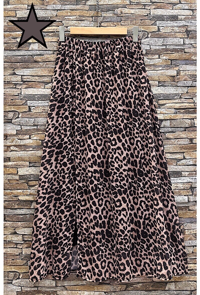 Mayorista Elle Style - Falda LORRIS plisada muy fluida con forro de viscosa.