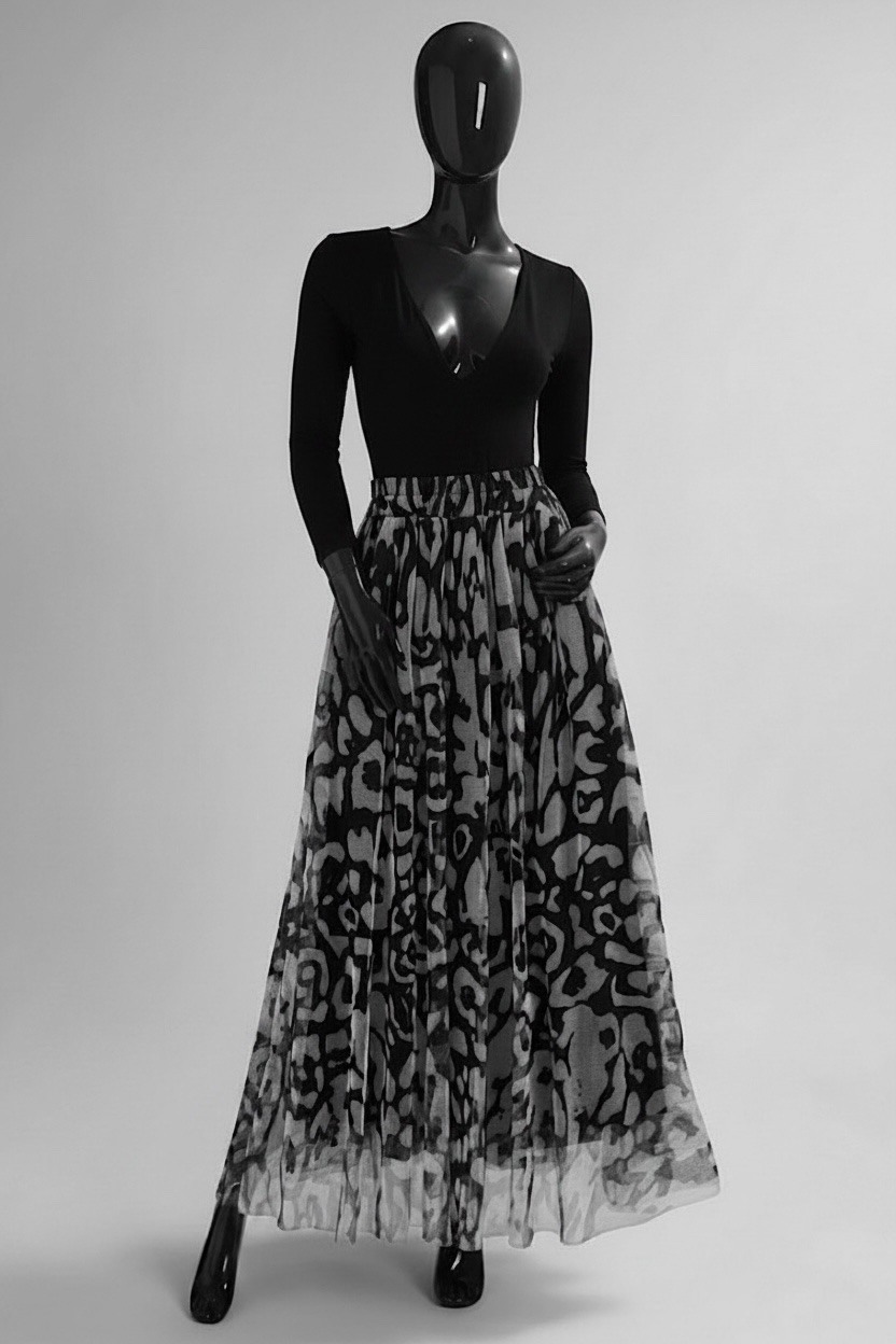 Grossiste Elle Style - Jupe ARIANA en tulle très fluide avec doublure en viscose.
