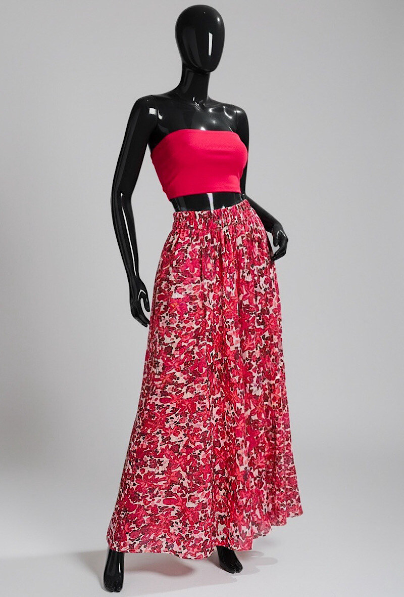 Grossiste Elle Style - Jupe LATINA avec fente avant, très fluide, doubler complètement en viscose.