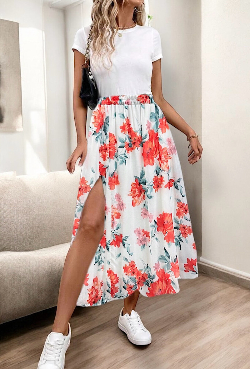 Wholesaler Elle Style - LATINA skirt with front slit, very fluid, completely lined in viscose.