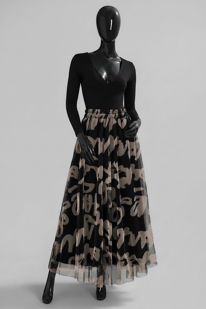 Grossiste Elle Style - Jupe ARIANA en tulle très fluide avec doublure en viscose.