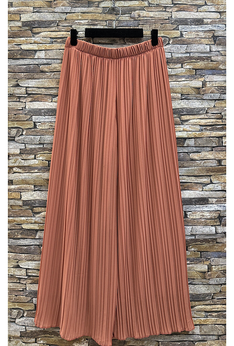 Großhändler Elle Style - Sehr fließende ALMA-Faltenhose, bedruckt mit LONGUE-Viskosefutter.