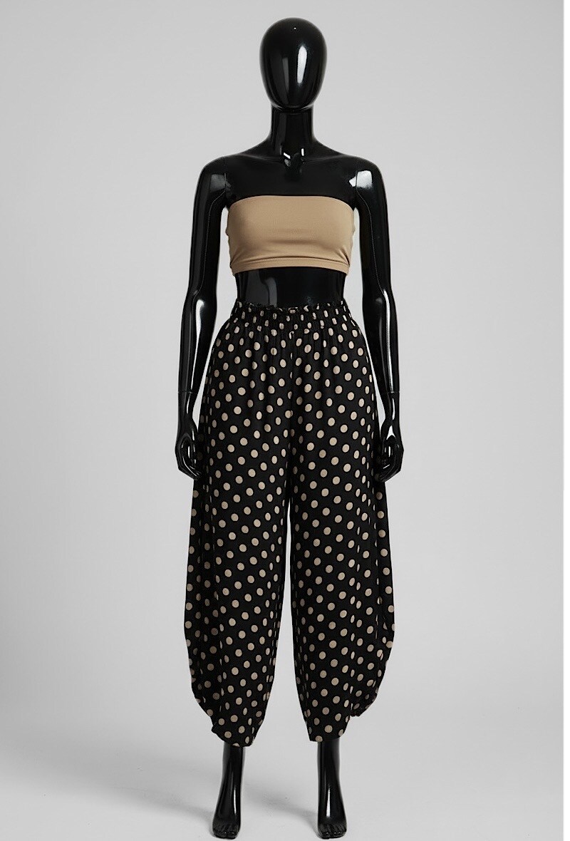 Mayorista Elle Style - Pantalón DOTTA de lunares, muy fluido en viscosa sedosa, bolsillos delanteros, cintura elástica, MATERIAL LYOCELL.