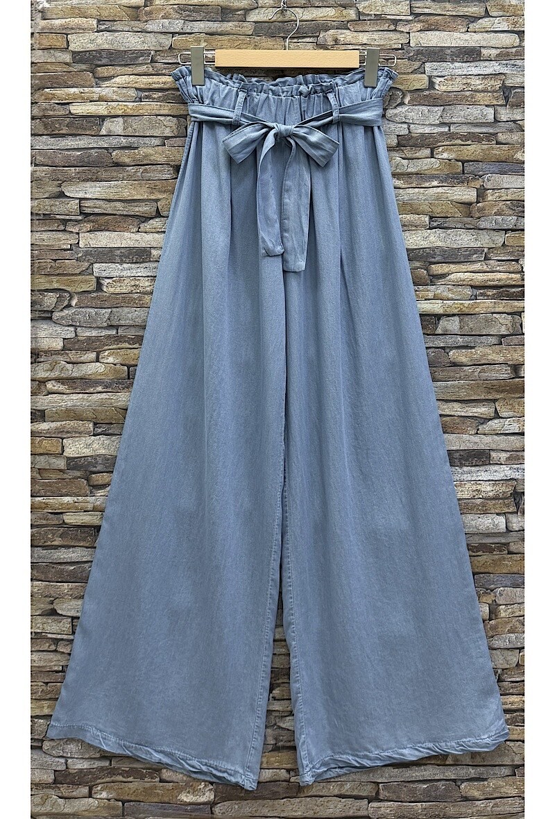 Grossista Elle Style - Pantaloni palazzo EWA molto fluidi in denim con cintura a nodo. Elastico in vita in MATERIALE LYOCELL