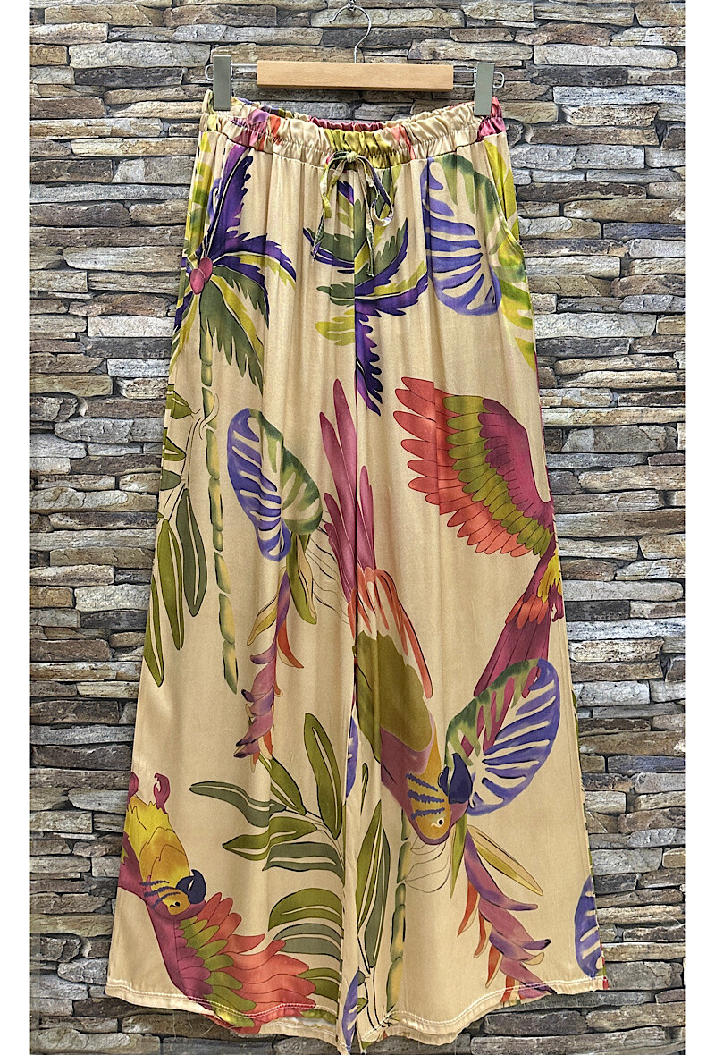 Wholesaler Elle Style - KATY pants printed in silk-effect satin viscose with pockets, fluid