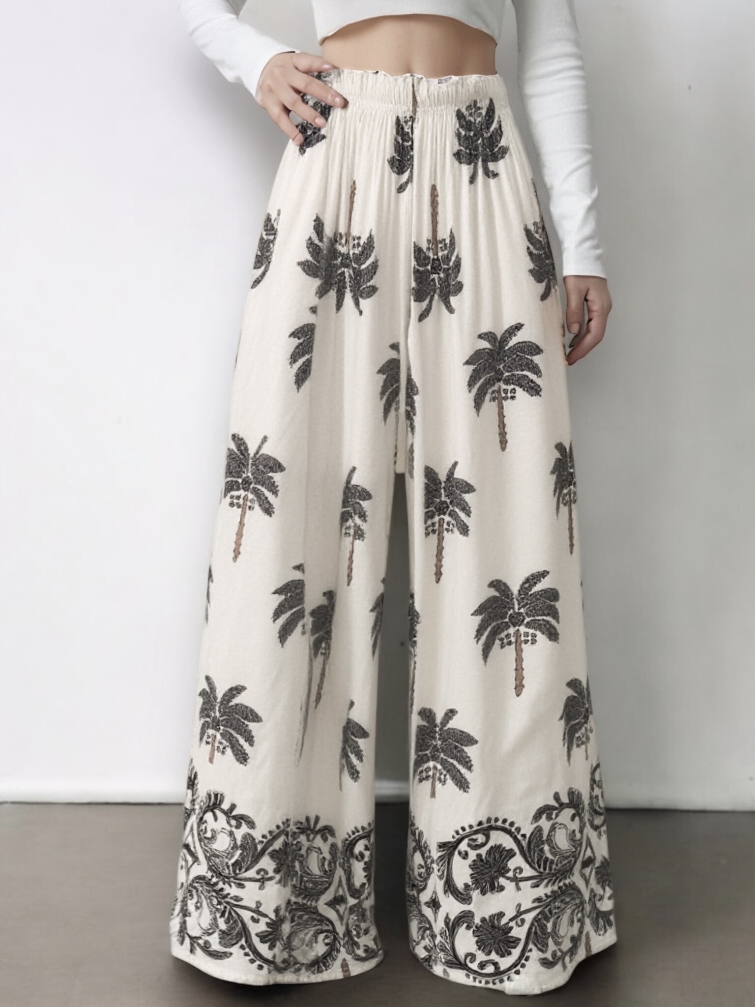 Wholesaler Elle Style - Wide printed VISCOSA trousers, fluid and romantic in viscose