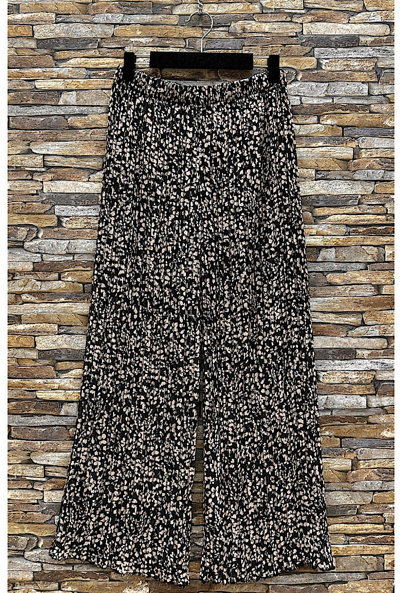 Mayorista Elle Style - Pantalón ALMA plisado, muy fluido con diseño estampado y forro de viscosa.