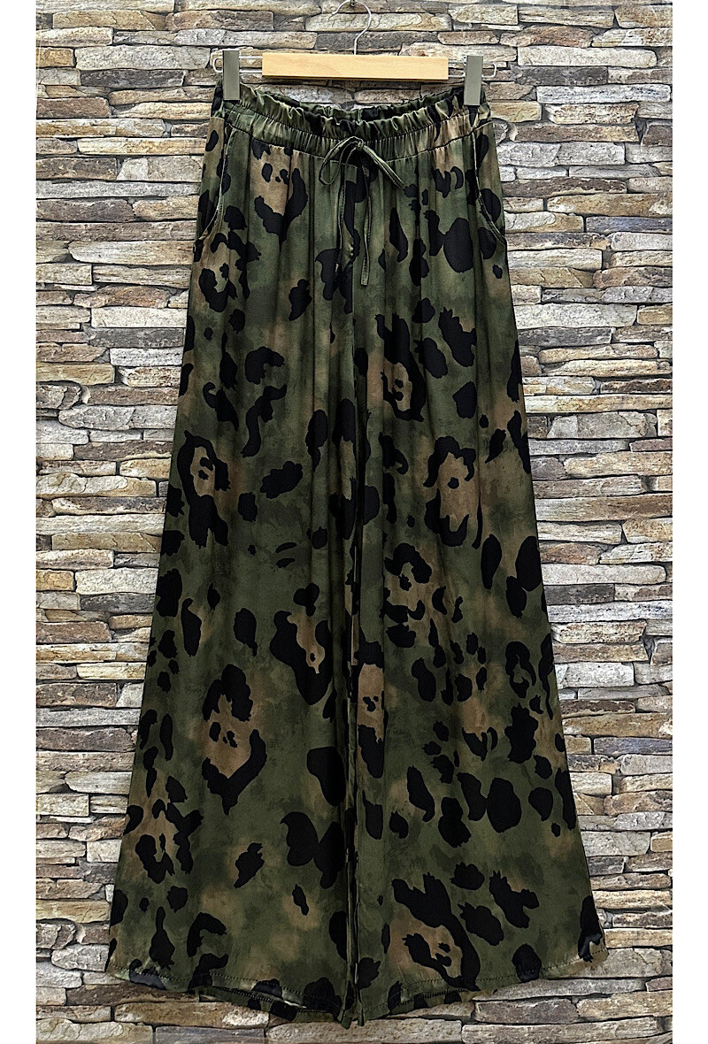 Grossiste Elle Style - Pantalon KATY imprimé en viscose satinée effet soie avec poches, fluide