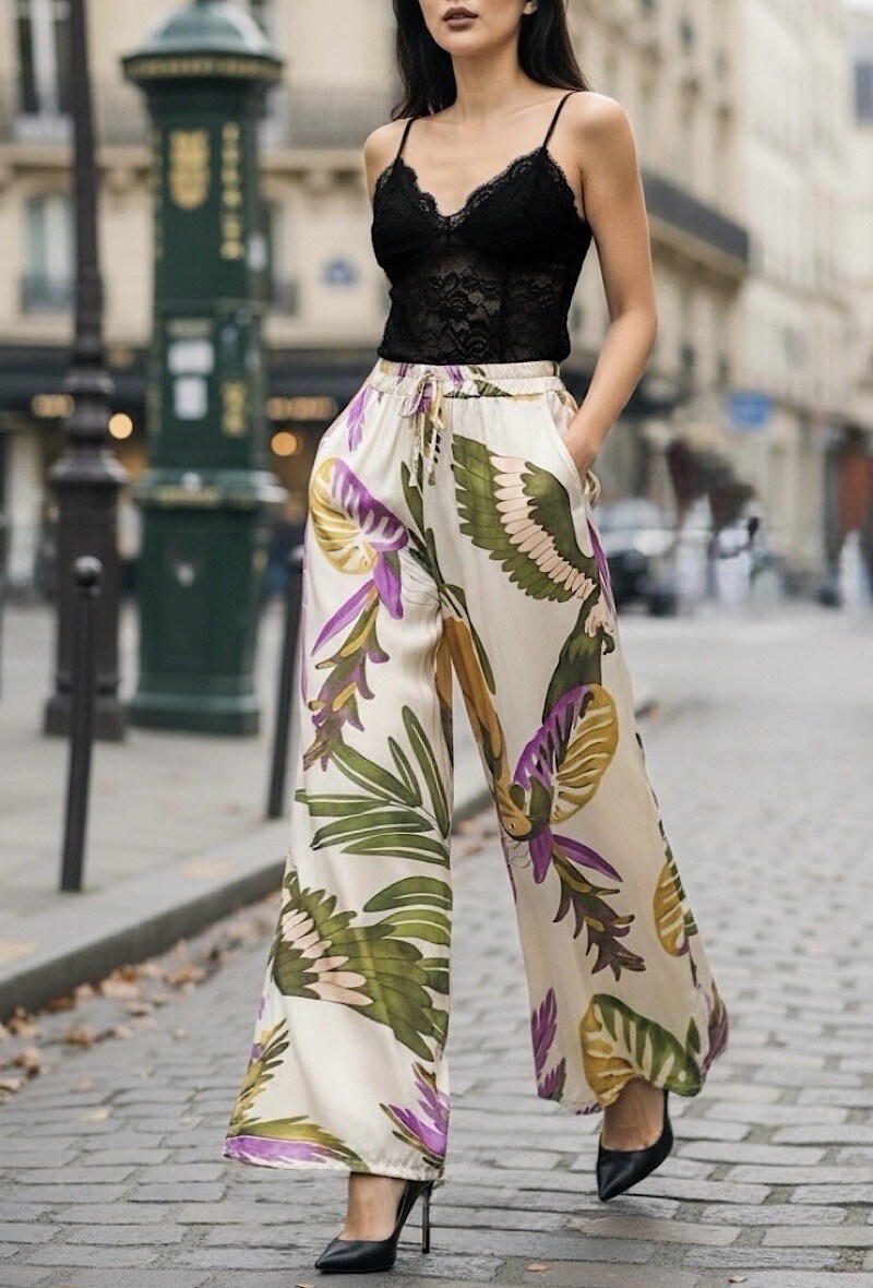 Großhändler Elle Style - KATY bedruckte Hose aus satinierter Viskose mit Seideneffekt und Taschen, fließend